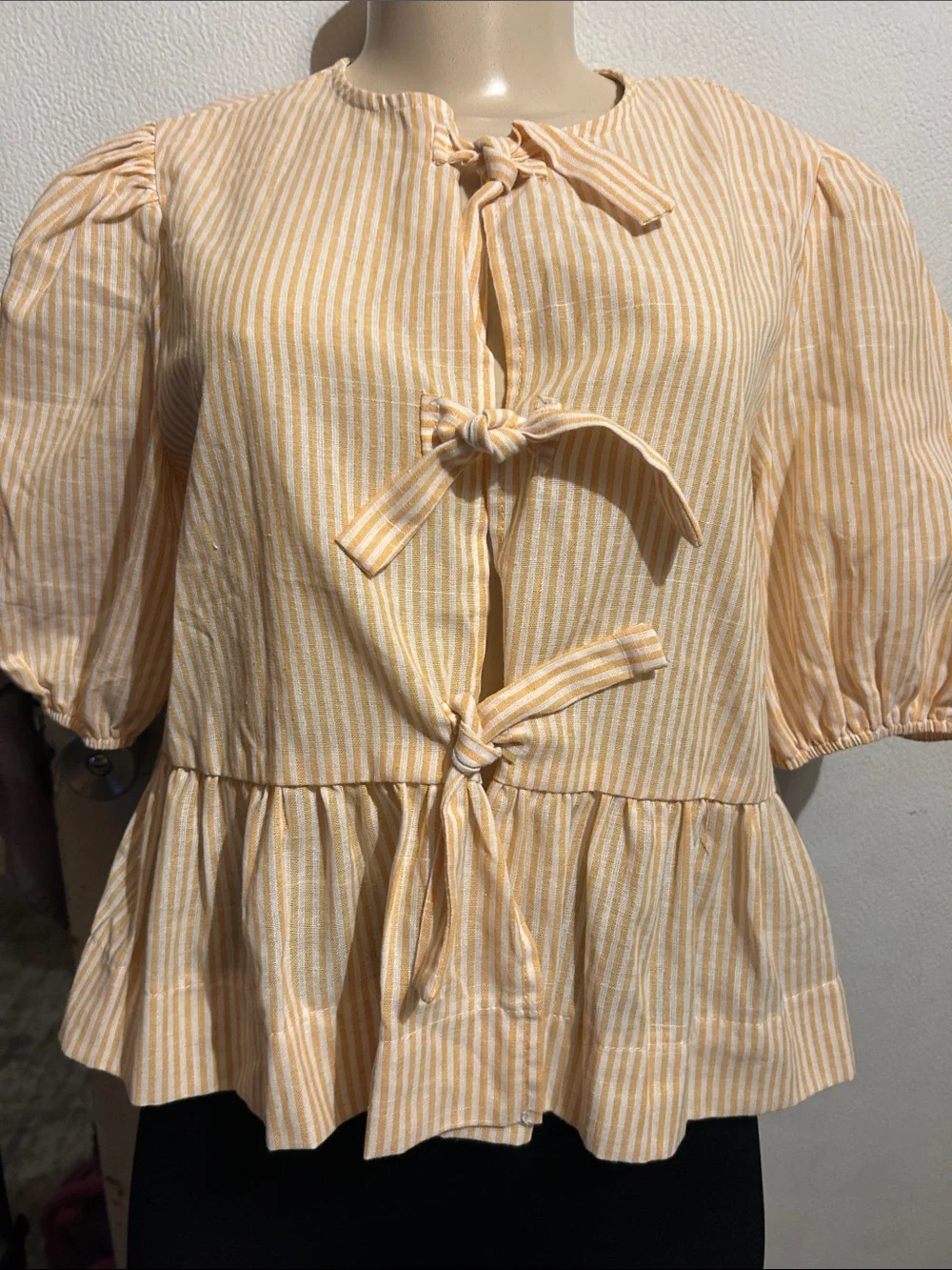 SHEIN Yellow Striped Tie-Front Puff Sleeve Blouse - Picture 2 of 7